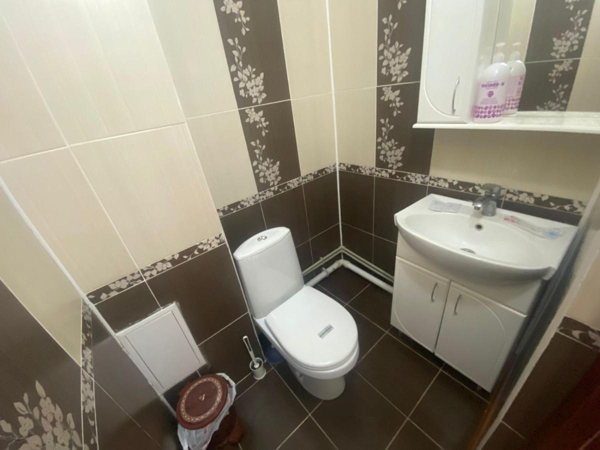 2 Комнатная Квартира В Атырау С Бесключевым Доступом Atiraw Buitenkant foto